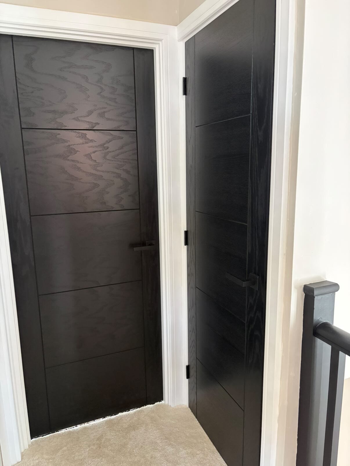 686x1981x44mm (27") Iseo Black Oak Solid Core - Prefinished Internal Doors